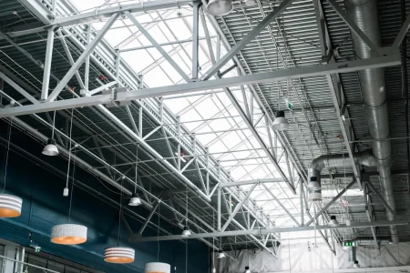 Steel-framed industrial building roof structure